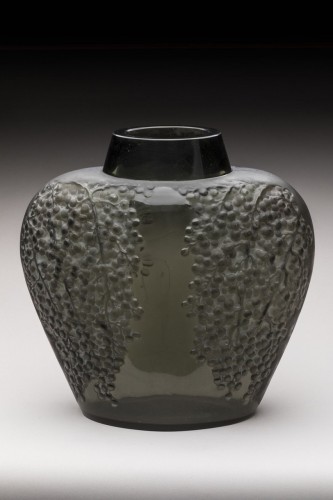 1921 - René Lalique, “Pepper” Vase - Glass & Crystal Style Art Déco