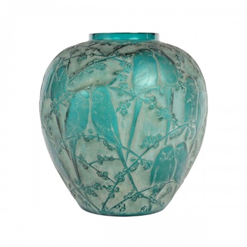 1919 René Lalique - Green-tinted Parakeet Vase