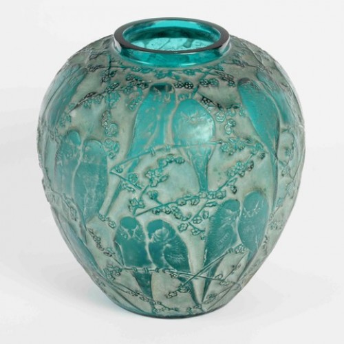 Glass & Crystal  - 1919 René Lalique - Green-tinted Parakeet Vase