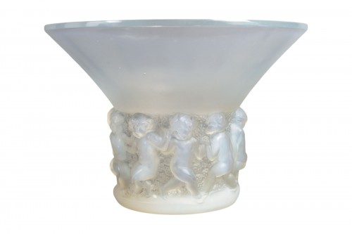 1930 René Lalique – “Farandole” Opalescent Vase
