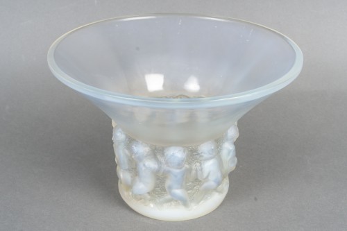 1930 René Lalique – “Farandole” Opalescent Vase - Glass & Crystal Style Art Déco