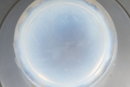 1930 René Lalique – “Farandole” Opalescent Vase - 