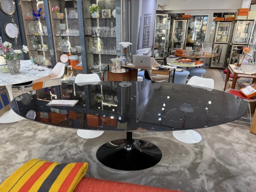 Eero Saarinen for Knoll – Oval “Tulip” Table, Marquina Marble - 