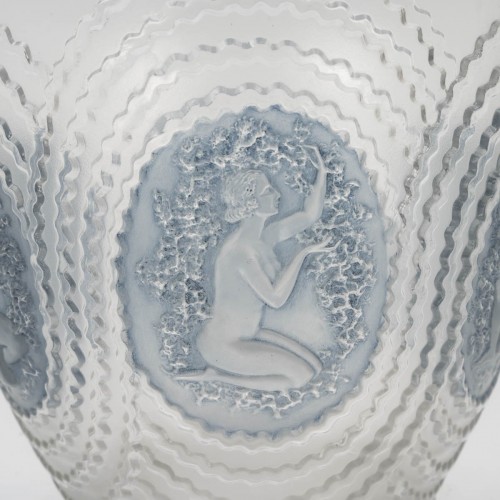 Glass & Crystal  - 1937  René Lalique - Dryades Vase