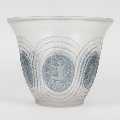 1937  René Lalique - Dryades Vase - Art Déco