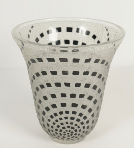 René Lalique - &quot;Damiers&quot; Vase Black Enameled - Glass & Crystal Style 