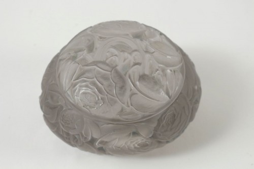 René LALIQUE (1860 - 1945) - Box &quot;Dinard&quot; - Glass & Crystal Style 