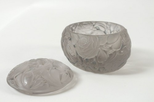 Glass & Crystal  - René LALIQUE (1860 - 1945) - Box &quot;Dinard&quot;