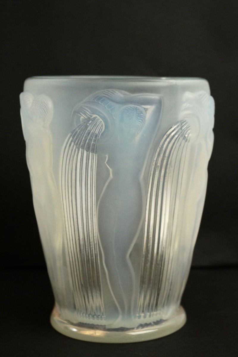 AN R, LALIQUE DANAIDES OPALESCENT GLASS VASE decorated 