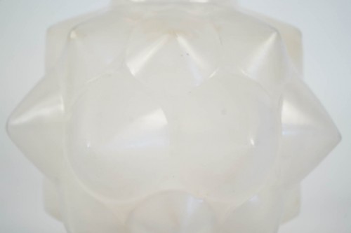 Verrerie, Cristallerie  - René Lalique - Vase Champagne Opalescent