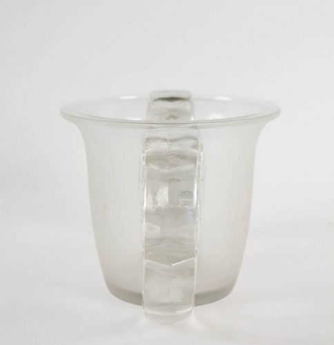 20th century - René Lalique &quot;Pierrefonds&quot; Vase