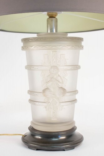 20th century - Pair of Marc Lalique Glass Lamp