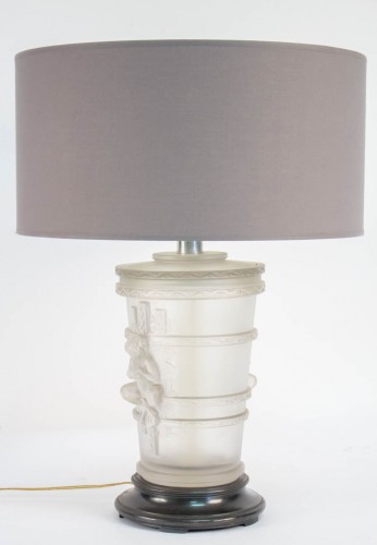 Antiquités - Paire de Lampes par Marc Lalique"Putti"