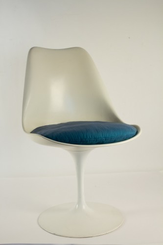 20th century - Eero SAARINEN (1910-1961) et Edition KNOLL Set of 7 Swiveling Tulip Chairs 