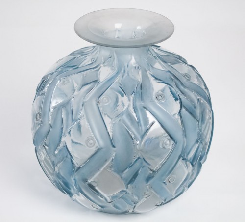 René Lalique Vase &quot;Penthièvre&quot; - Glass & Crystal Style 