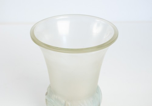 René Lalique - Vase opalescent "Lilas" ou Paire - Alexia Say