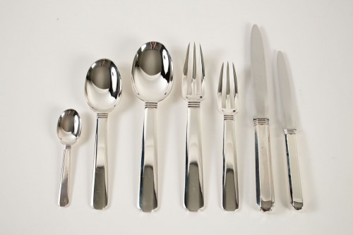 Argenterie et Orfèvrerie  - Jean Puiforcat "Bayonne" Flatware Part Service, circa 1924 92 pieces