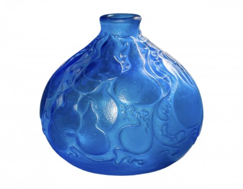 R Lalique Vase 'COURGES', ELECTRIC BLUE VASE 