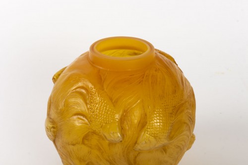 20th century - René Lalique  - Vase Formose &quot; Butterscotch&quot;