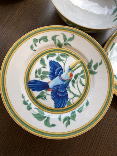 Hermes -  Service 50 pièces en porcelaine modèle "Toucans" - Argenterie et Arts de la table Style 