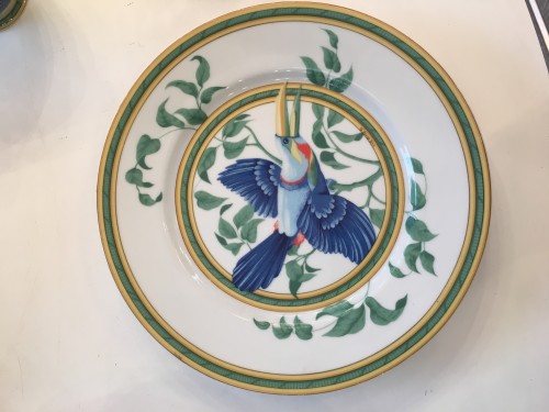 Antiquités - Hermes -  Service 50 pièces en porcelaine modèle "Toucans"