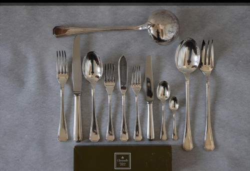  - Christofle - modèle "America" ménagère 110 pièces