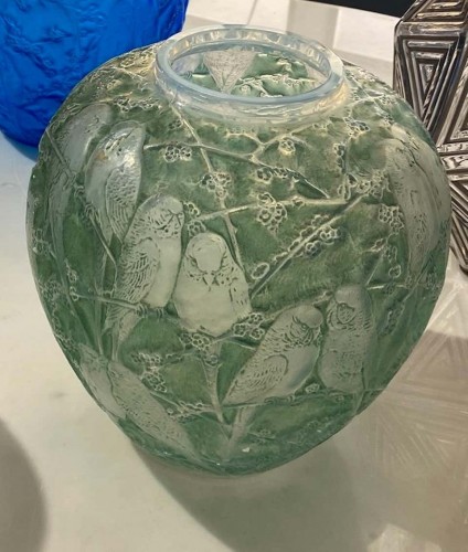 René Lalique (1860-1945) - Vase "Perruches" - Verrerie, Cristallerie Style 