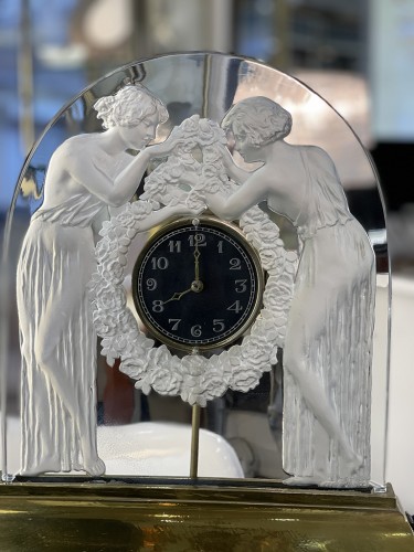 René LALIQUE - Electric clock &quot;The two figurines&quot; - 1926 - Horology Style 