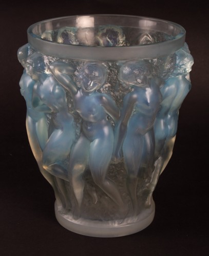 Antiquités - René Lalique (1860-1945)  - Vase «Bacchantes» Opalescent