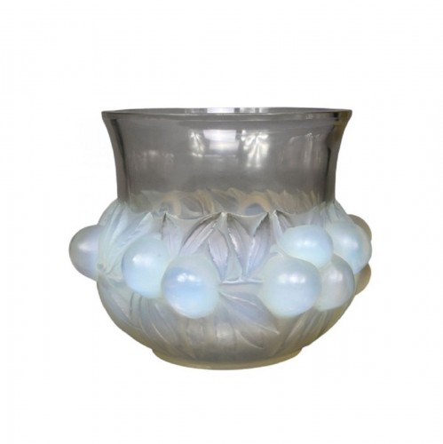 René Lalique - Opalescent &quot;Plums&quot; Vase