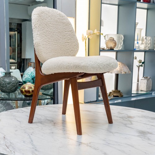 Set of six Danish teak chairs covered with bouclé sheepskin fabric - 