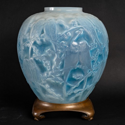 Glass & Crystal  - René Lalique 1919 - Parakeets Vase