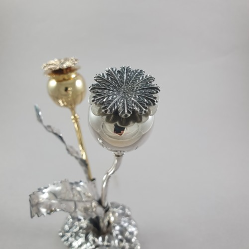 20th century - Buccellati - Salt And Pepper Shaker In Sterling Silver And Gilt
