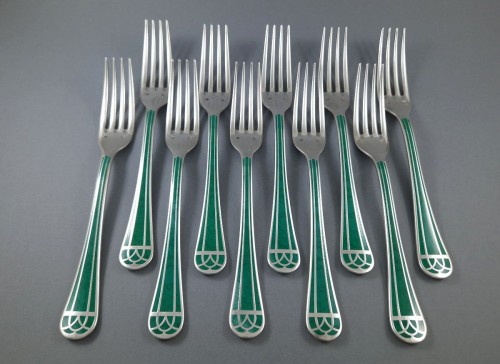 Argenterie et Arts de la table  - Christofle  - Ménagère Talisman de 61 pièces en métal argenté et laque de Chine verte