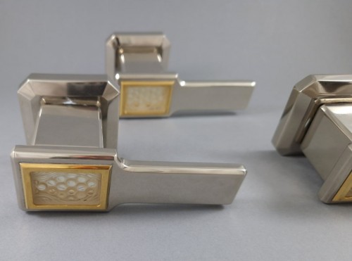 Decorative Objects  - Lalique - 3 Door Handles