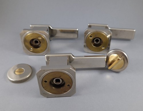 20th century - Lalique - 3 Door Handles