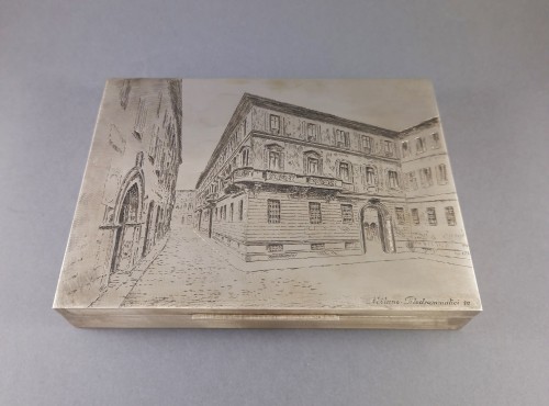 Buccellati Sterling Silver engraved box - silverware & tableware Style 