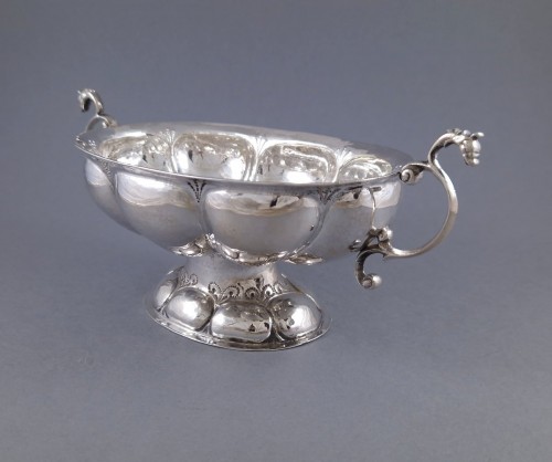 Coupe à alcool en argent massif Hollande 1685  - 
