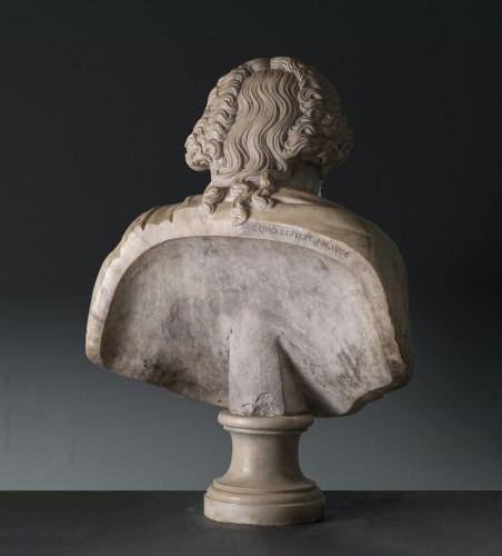 Buste d'un gentilhomme en marbre de carrare - Sculpture Style Empire
