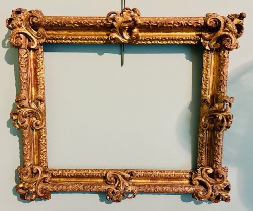Carved and golden wood frame  - 