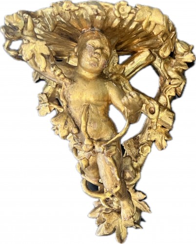 Decorative Objects  - Paire of carved and golden wooden wall brackets