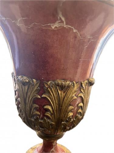 Scagliola vase decorated with fake marble and gilded - Decorative Objects Style Empire