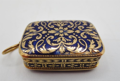 Antiquités - Vinaigrette en or, début XIXe siècle