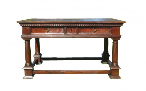 Walnut table, Italy late 16th century early 17th century