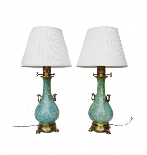Paire de lampes en scagliola, XIXe siècle.