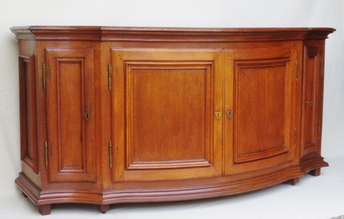 Buffet galbé, Nord de la France XVIIIe siècle - Mobilier Style 