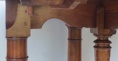 Renaissance - Table en noyer, XVIe siècle