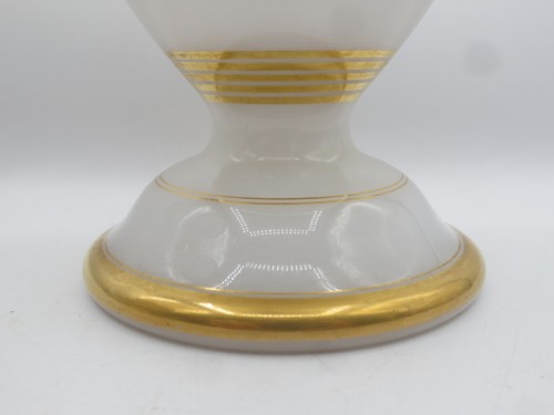 XIXe siècle - Paire de vases Charles X en opaline