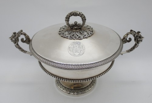 Argenterie et Arts de la table  - Coupe en argent, début du XIXe siècle