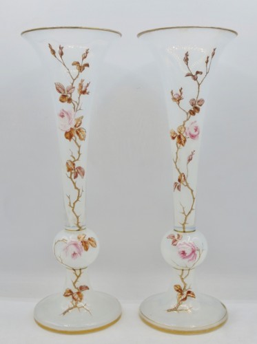 Vases en opaline, milieu du XIXe siècle - Verrerie, Cristallerie Style 